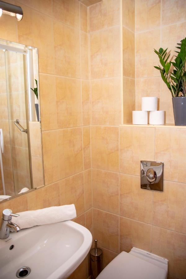 Weranda Rooms Tychy Εξωτερικό φωτογραφία