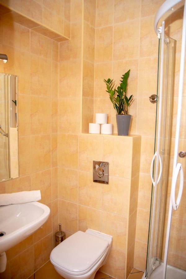 Weranda Rooms Tychy Εξωτερικό φωτογραφία